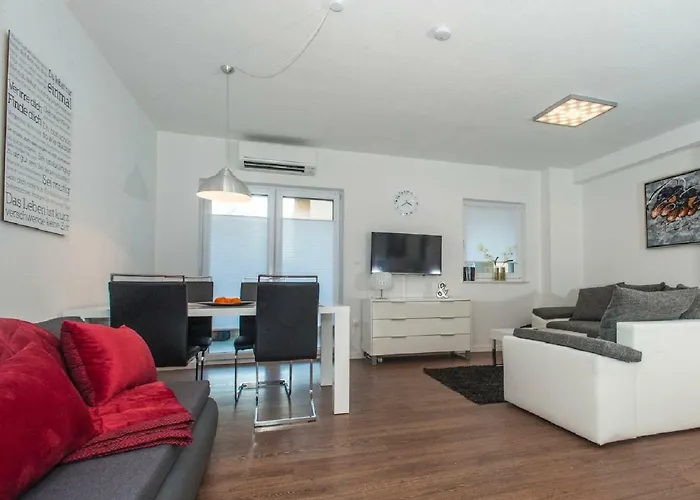 Arena 5-stars Premium-accommodation Appartamento *